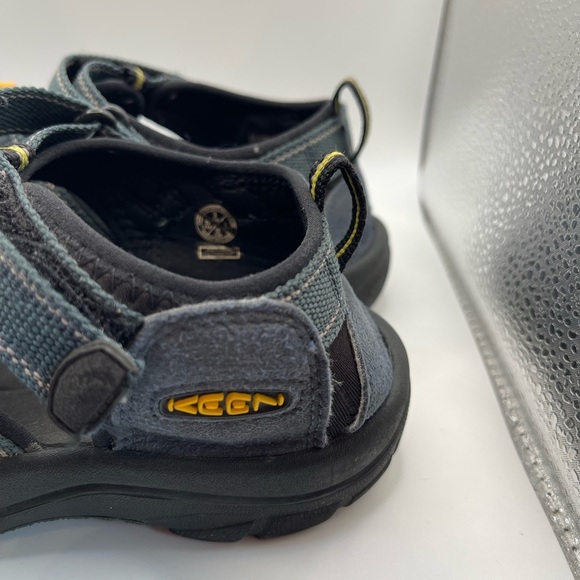 Keen Boys 3 Blue Yellow Washable Hiking Sandals Beach Outdoors Water Rocks Fun - Picture 6 of 8